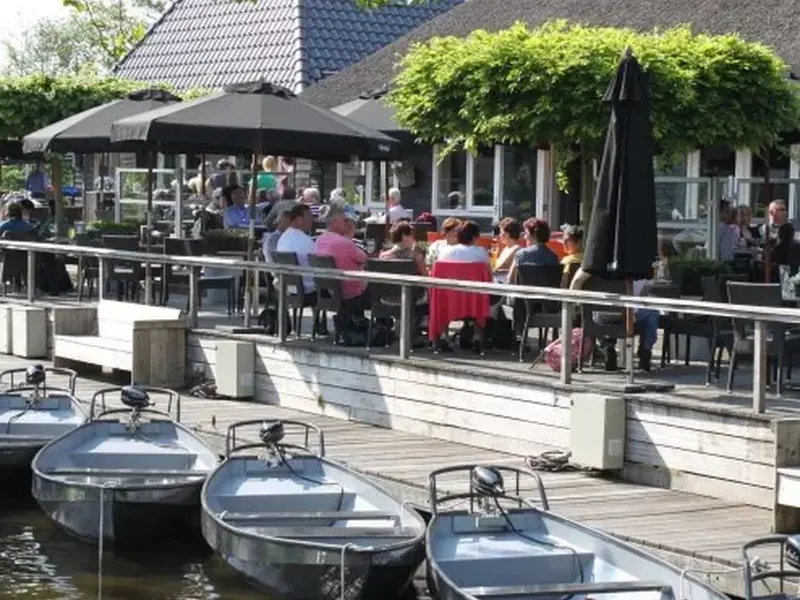 Naviguer & Déjeuner à Giethoorn